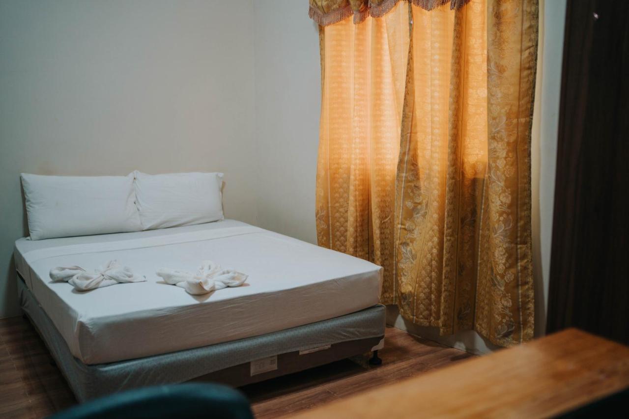 4K'S Pension House By Cocotel - Fully Vaccinated Staff Cebu Екстер'єр фото